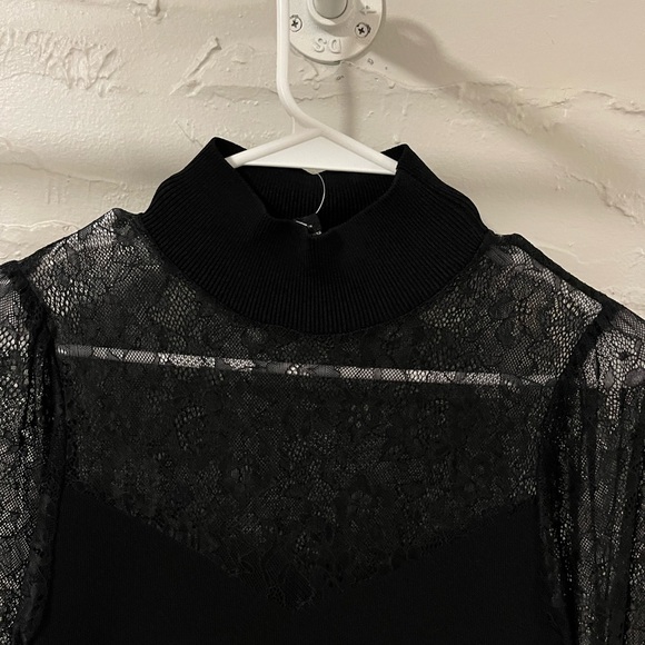 Forever 21 lace accent dress - Picture 2 of 7